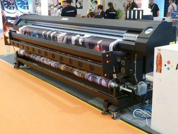 La stampante solvente 77802L di ampio formato di 4 colori si raddoppia parteggiato per l'insegna della flessione