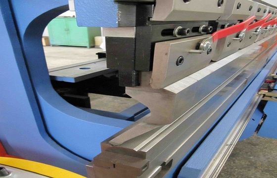 CNC 3mm idraulici di alta efficienza freno della stampa da 100 tonnellate & macchina piegatubi
