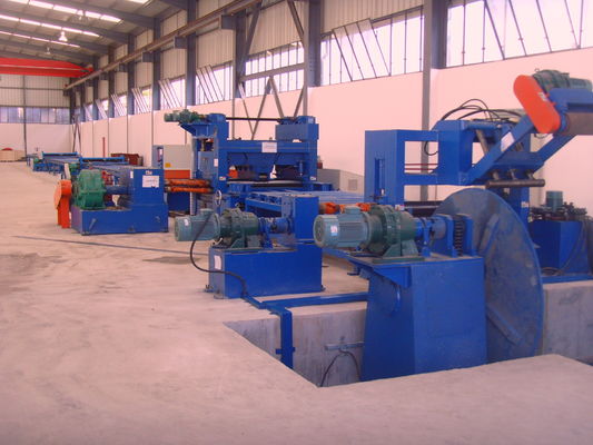 Alte linea di produzione del palo leggero dell'albero/tagliatrice economiche per il palo leggero 12000mm