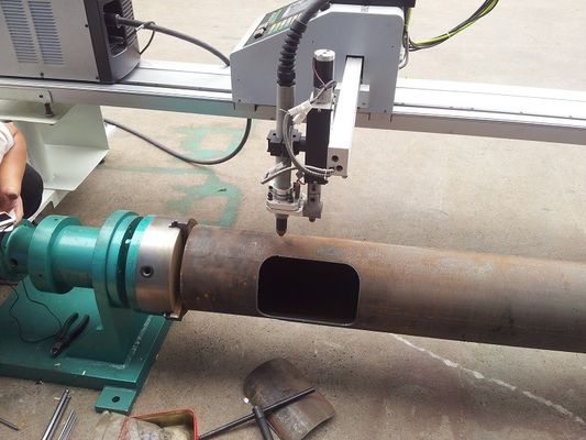 Macchina di taglio per porte a polo leggero di 2500 mm, macchina di taglio per porte a polo leggero a plasma CNC