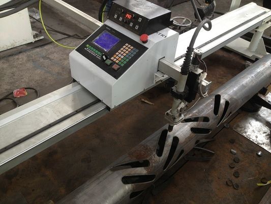 Macchina di taglio per porte a polo leggero di 2500 mm, macchina di taglio per porte a polo leggero a plasma CNC