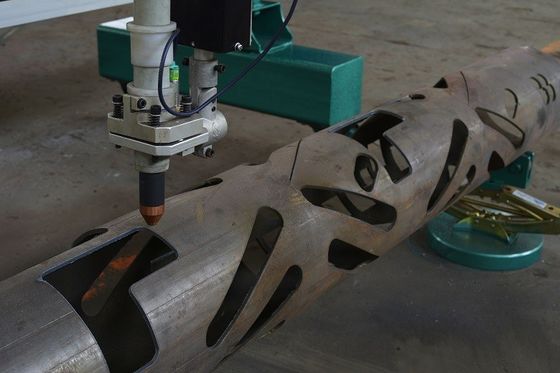 Macchina di taglio per porte a polo leggero di 2500 mm, macchina di taglio per porte a polo leggero a plasma CNC