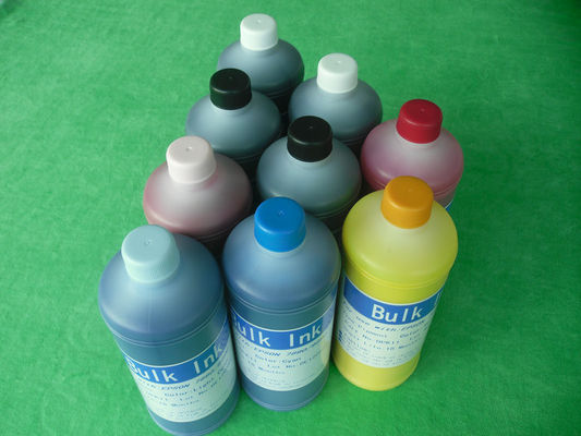 Il 3800 3800C 3850 di Epson 3880 3890 pigmenta l'inchiostro nel colore di PBK LA C la m. Y, stampa affluente